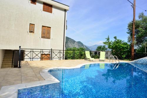 Two Bedroom Apartment In Kotor With Swimming Pool