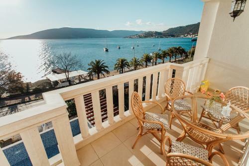 Sunny Coast Villa