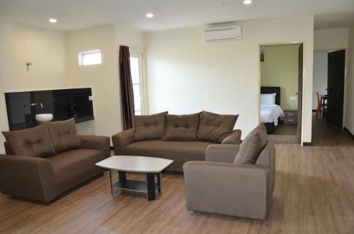 Riverview Hotel