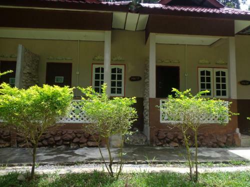 Hotel Nusa Holiday Village
