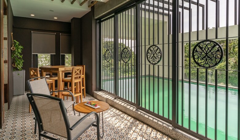 Treasures Hotel And Suites