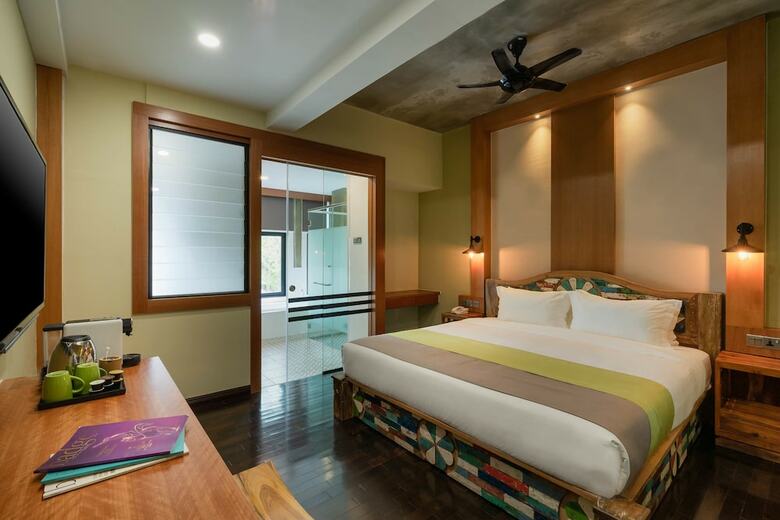 Treasures Hotel And Suites