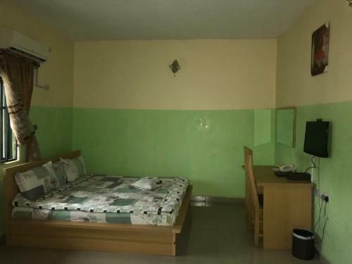 Alama Hotel & Resort