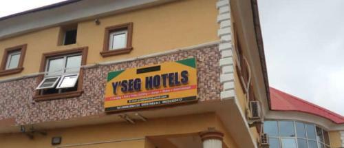 Yseg Hotel
