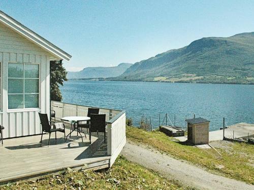 Two-bedroom Holiday Home In Aver�y 3