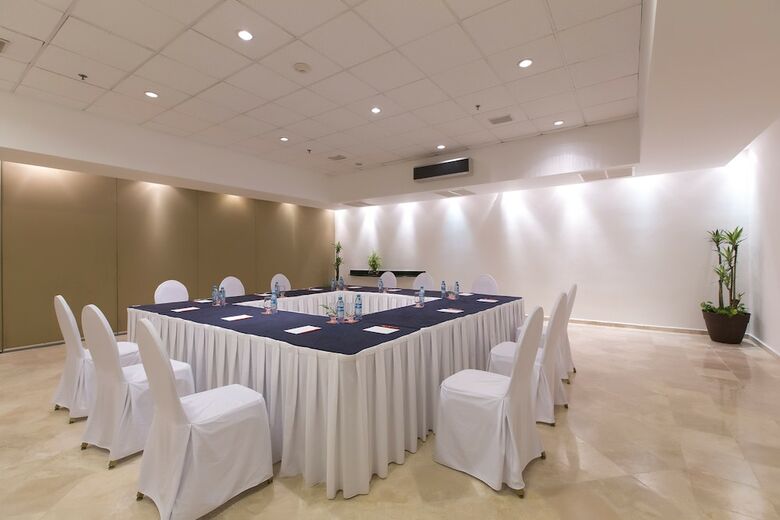 Hotel Krystal Canc�n