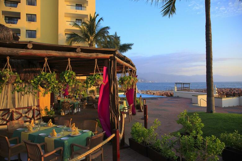 Hotel Plaza Pelicanos Grand Beach Resort