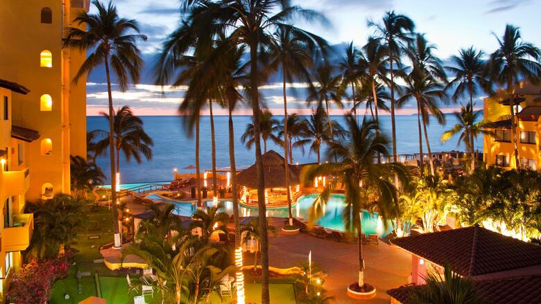 Hotel Plaza Pelicanos Grand Beach Resort