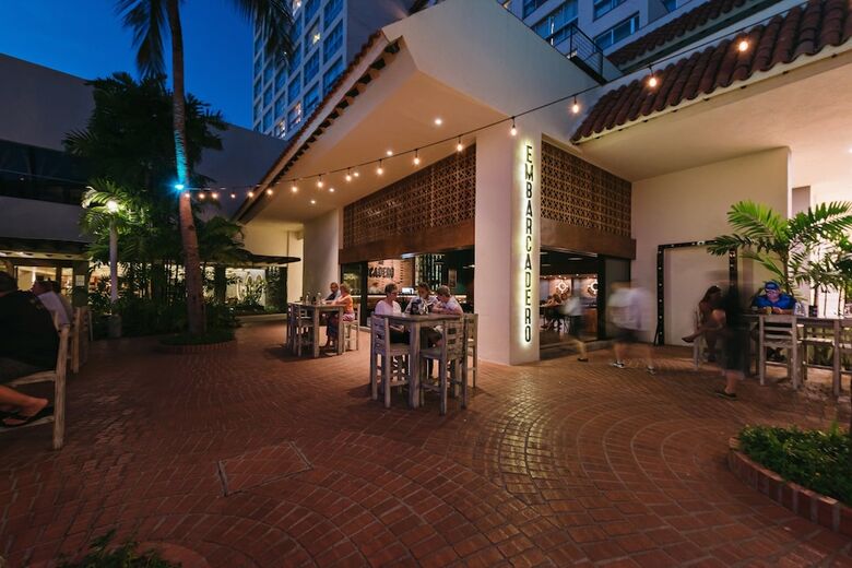 Hotel Sheraton Buganvilias Resort And Convention Center