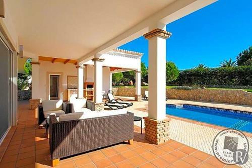 Alvor Villa Sleeps 8 Pool Air Con Wifi