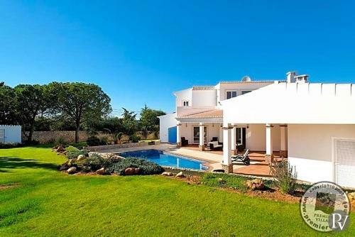 Alvor Villa Sleeps 8 Pool Air Con Wifi