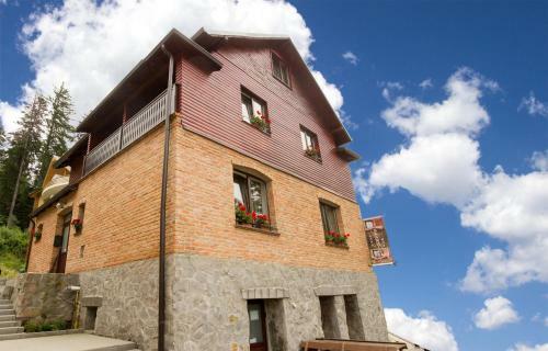 Hostal Casa Skandik H�z