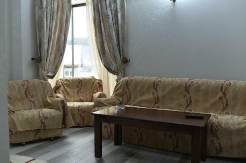 Hostal Edy's Royal Predeal