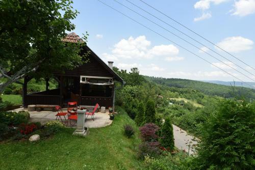 Lodge Sweet Wooden Home Krsmanovic