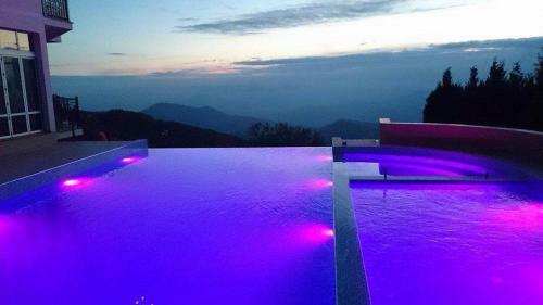Lux Apartman U Hotelu Milmari