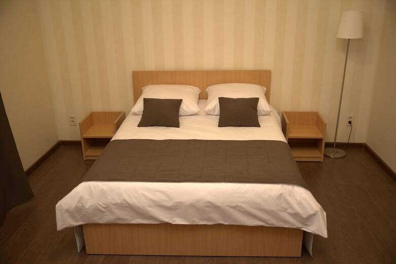 Hostel People