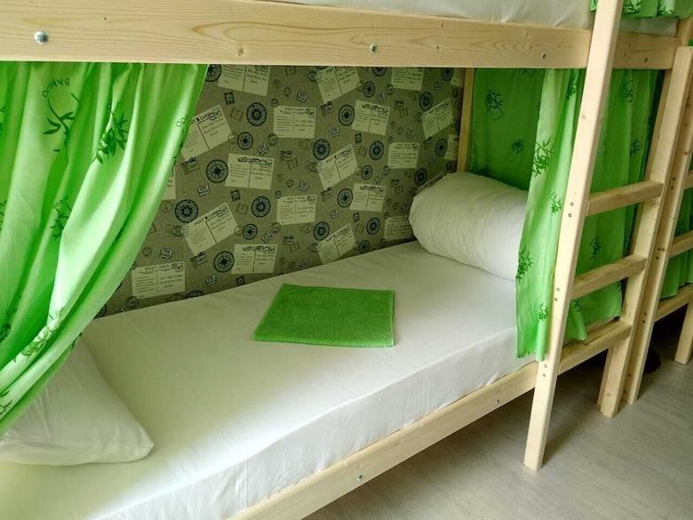 Hostel V Biblioteke