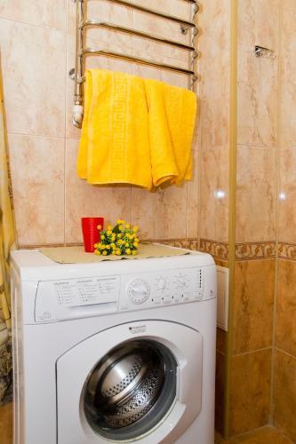 Rent-?????? Apartment On 25 Let Oktyabrya 11
