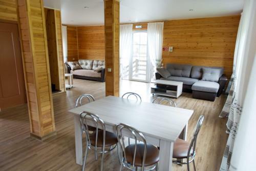 Hotel Baza Otdykha Lesnaya Polyana