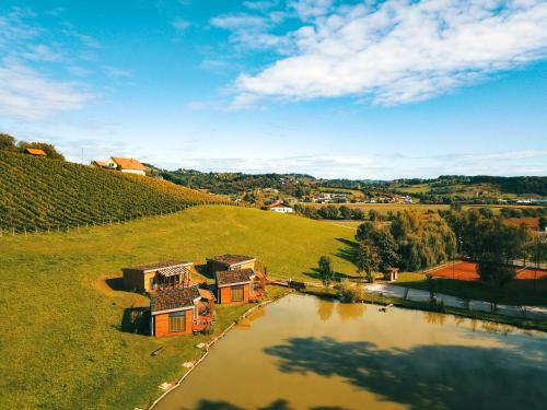 Naturasort Holiday Houses