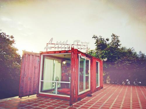 Hotel Charn Mai Chai Lay