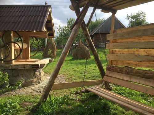 Hostal Salamandra Village