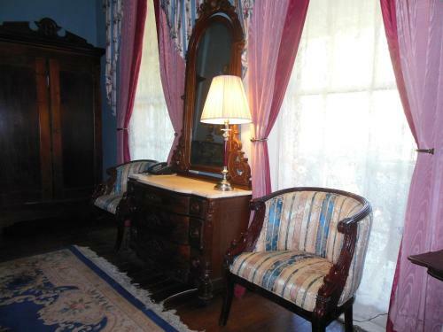 Bed & Breakfast Cedar Grove Mansion Inn & Restaurant