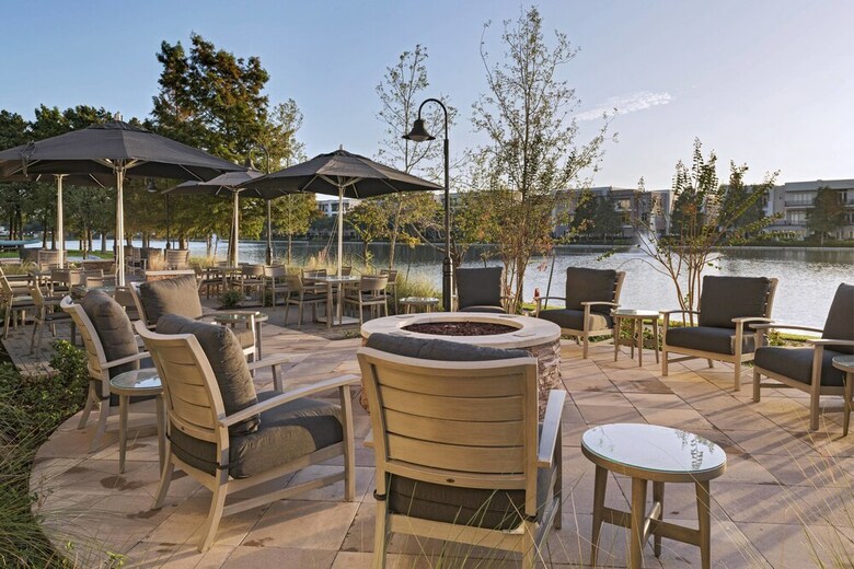 Hotel Courtyard By Marriott Houston Sugar Land/lake Pointe