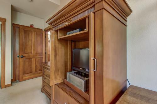 Powderhorn Lodge 102: Sego Lily Suite