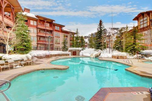 Powderhorn Lodge 102: Sego Lily Suite
