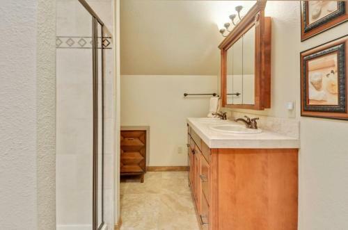 Conifer 9 Five-bedroom Home
