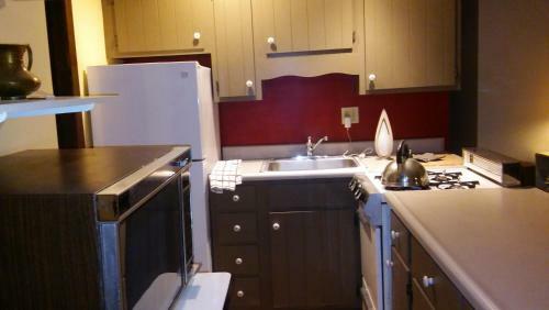 Hostal Lost River Acres Guest Rooms