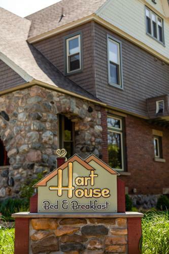 Hart House Bed & Breakfast