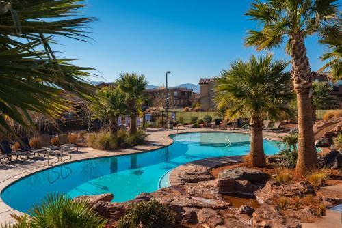Pvz #35: Poolside Commons At Paradise Village