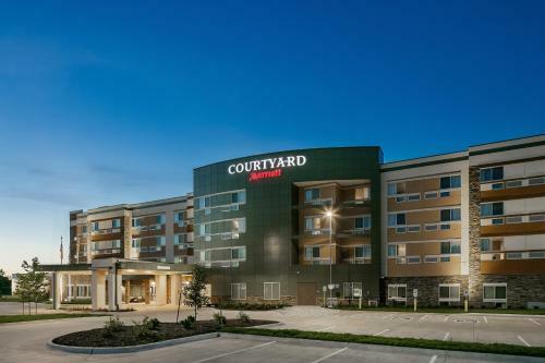 Hotel Courtyard By Marriott Omaha Bellevue At Beardmore Event Center