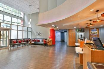 Hotel Ibis Maring�