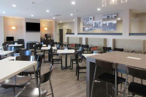 Hotel Sleep Inn & Suites Oregon - Madison