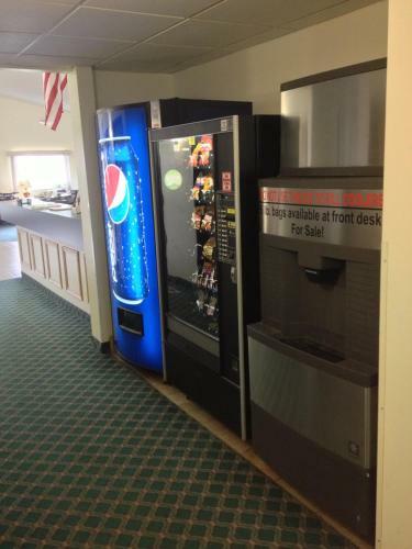 Hotel Americas Best Value Inn & Suites-spring Valley