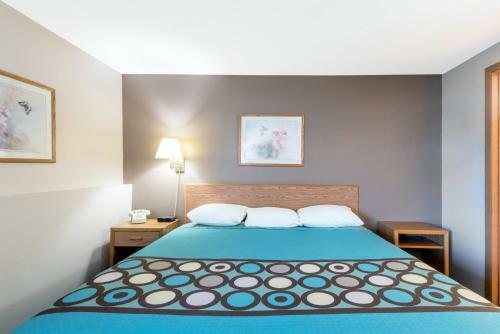 Hotel Super 8 By Wyndham Milbank Sd