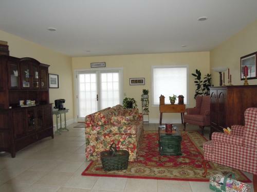 Button Bay Bed And Breakfast