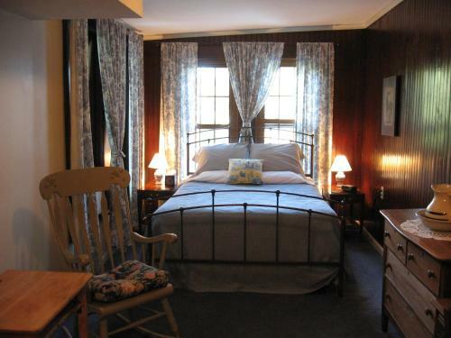 Bed & Breakfast Mariaville Lake B & B