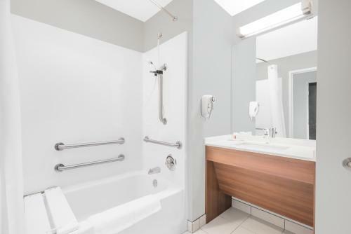 Hotel Microtel Inn & Suites By Wyndham Binghamton
