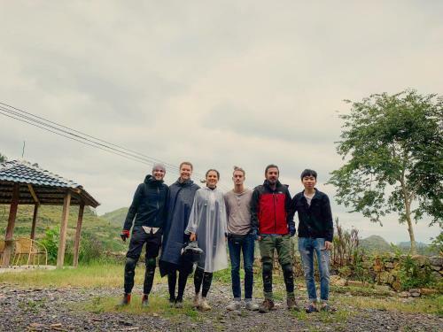 Sister's Homestay And Bar