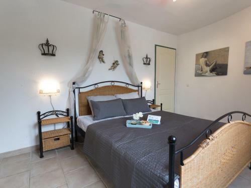 Cozy Villa In Oupia With Private Pool And Jacuzzi