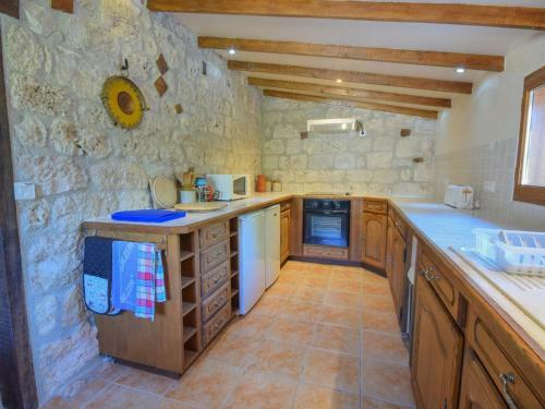Cozy Cottage In Roquecor With Private Pool
