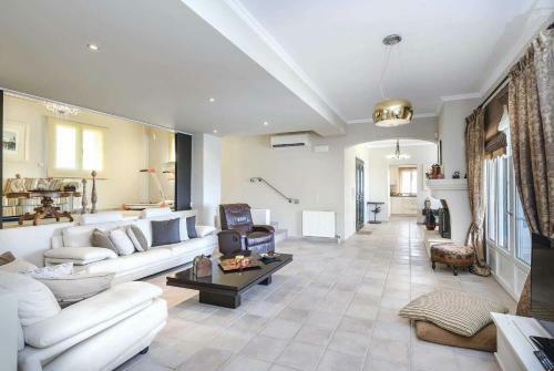 Menegata Villa Sleeps 6 Pool Air Con Wifi