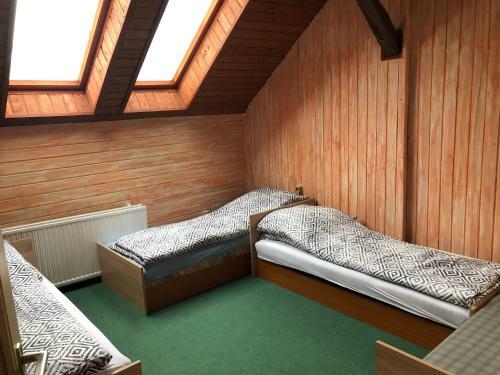 Hostal Miksz�th Vend�gh�z