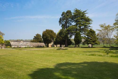 Agroturismo Llong Chateau Sleeps 14 Wifi