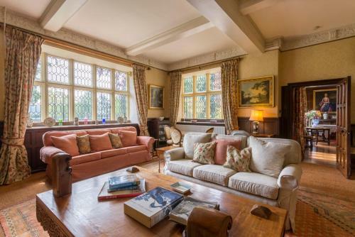 Agroturismo Llong Chateau Sleeps 14 Wifi