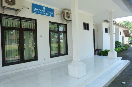 Bed & Breakfast Dhyana Pura Hotel
